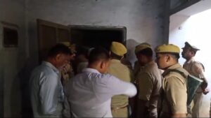 अधिवक्ता हत्याकांड मामले में हरदोई पहुंचे आईजी लखनऊ जोन प्रशांत कुमार,,