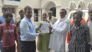 जिले मे लगातार बारिश न होने के कारण किसान के चेहरों पर मायुसी