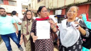 मत्स्य विभाग के चतुर्थ श्रेणी कर्मचारियों ने किया प्रदर्शन,