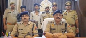 पुलिस ने दो शातिर चोरों को किया गिरफ्तार