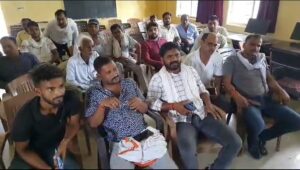 नहीं हो सकी विद्यालय के जर्जर भवनों की नीलामी