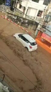 उत्तराखंड में बरसात अभी भी जारी है,