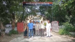 कानपुर देहात में एक महिला ने गजनेर थाना पुलिस की कार्यशैली पर लगाये गम्भीर आरोप ,