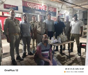 दुकान की तलाशी के दौरान बरामद हुई विदेशी मदिरा,