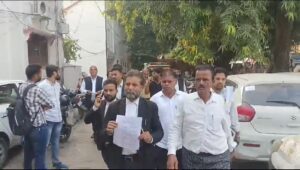 हज़रत मुहम्मद साहब पर विवादित टिप्पणी करनें पर जताया विरोध,