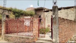 सत्तर साल पुराने मंदिर का निर्माण नही होने दे रहे मुस्लिम समाज के लोग 