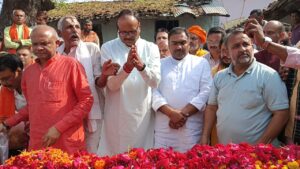 महाराष्ट्र के भाजपा संगठन मंत्री चंद्रशेखर जी की माता जी का निधन