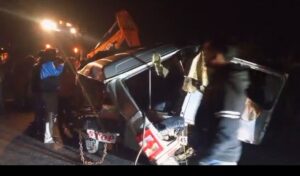 बोलेरो और ट्रैक्टर ट्राली मे हुई जोरदार टक्कर 3 की मौत 9 लोग घायल ।