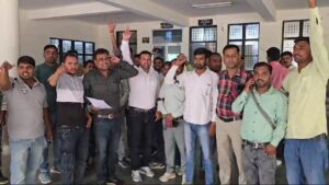 फतेहपुर में पत्रकार दिलीप सैनी की हत्या के विरोध में प्रदर्शन। 