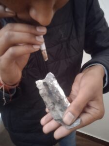 नौजवान लड़के बर्बादी की कगार पर,,     