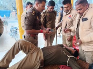 झगड़ा सुलझाने के लिए चल रही पंचायत में विवाद