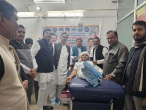 सांसद रही सोनिया गांधी के जन्मदिन के अवसर पर रक्तदान शिविर का आयोजन