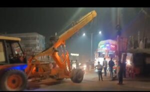 लखनऊ-प्रयागराज मार्ग पर टला बड़ा सड़क हादसा 