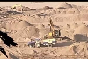 बबेरू तहसील अंतर्गत मरका खदान में विगत कई महीनों से जारी है अवैध खनन