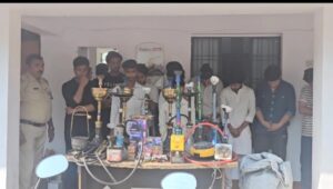 गोमती नगर विस्तार में पकड़ा गया हुक्का बार