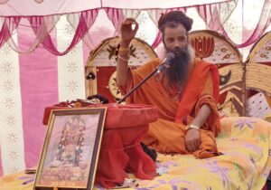 ग्राम गोधनी के मौनीबाबा आश्रम परिसर में चल रही नौ दिवसीय संगीतमयी श्रीराम कथा