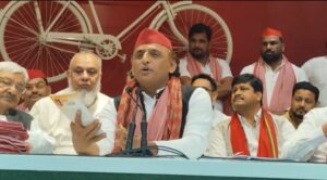 समाजवादी पार्टी कार्यालय पर बड़ी संख्या में जॉइनिंग कार्यक्रम