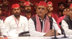 समाजवादी पार्टी कार्यालय पर अखिलेश यादव ने की प्रेस कॉन्फ्रेंस