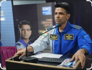 भारतीय वायु सेवा के ग्रुप कैप्टन शुभांशु शुक्ला अंतरिक्ष के लिए हुए रवाना