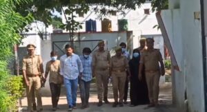 छोटे भाई की पत्नी ने भांजे संग मिल कर कराई थी चोरी 4 गिरफ्तार।