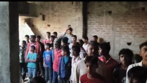 फावड़े से काटकर पिता की हत्या कलयुगी बेटे ने की खौफनाक वारदात।