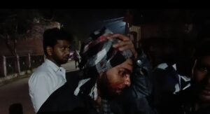 हमीरपुर में लूट के इरादे से आए बदमाशों ने मोबाइल दुकानदार को बुरी तरह पीट दिया।........