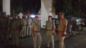 पैदल मार्च का नेतृत्व एएसपी आलोक सिंह ने किया।