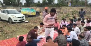 कांग्रेस सांसद राकेश राठौर बोले- ब्राह्मण समाज बीजेपी का अंधभक्त:सीतापुर में विद्युत संविदाकर्मियों के धरने में शामिल होने पहुंचे थे,