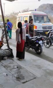 रामपुर में कूड़े के ढेर में जोरदार धमाका, कबाड़ी गंभीर रूप से झुलसा, मेरठ रेफर