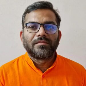 तालाबों के चारों ओर 10 मीटर ग्रीन जोन बनाने के एनजीटी व न्यायालय के आदेशों का पालन कराएं - प्रवीण पांडेय